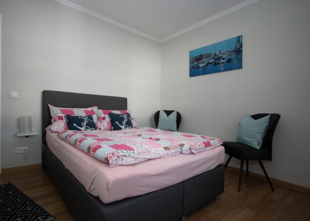Ferienwohnung Breitschuhs Havenwelten Бремерхавен Екстериор снимка